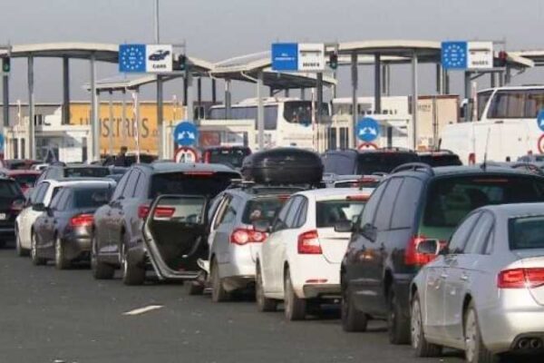 Românii, lideri la migrație în UE: 3,1 milioane plecați