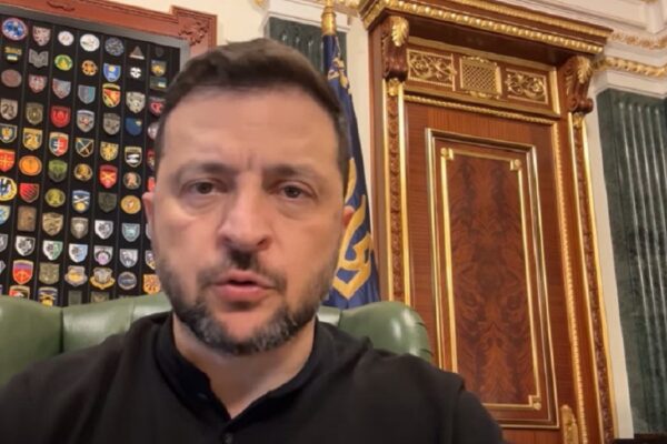 Zelenski convoacă liderii aliați la Paris