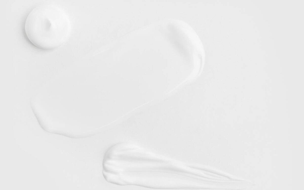 SPF pentru ten gras: ce formule sunt mai potrivite
